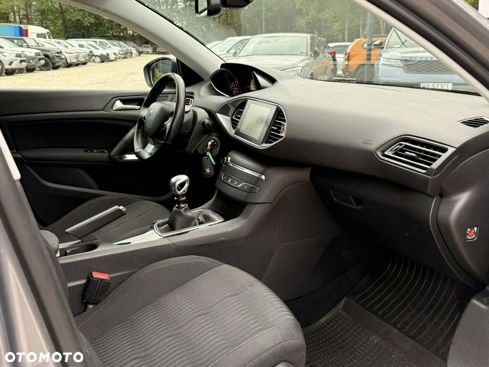 Peugeot 308 - 17