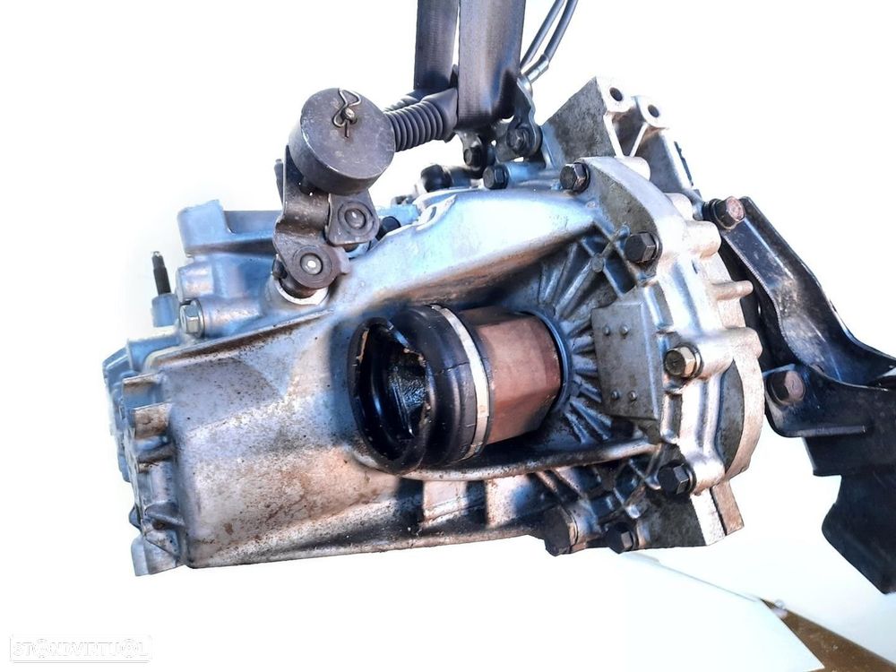 CAIXA VELOCIDADES HYUNDAI ELANTRA 2005 - 1