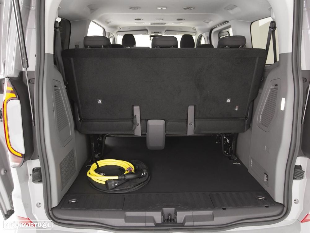 Volkswagen Caravelle — fotografia 14