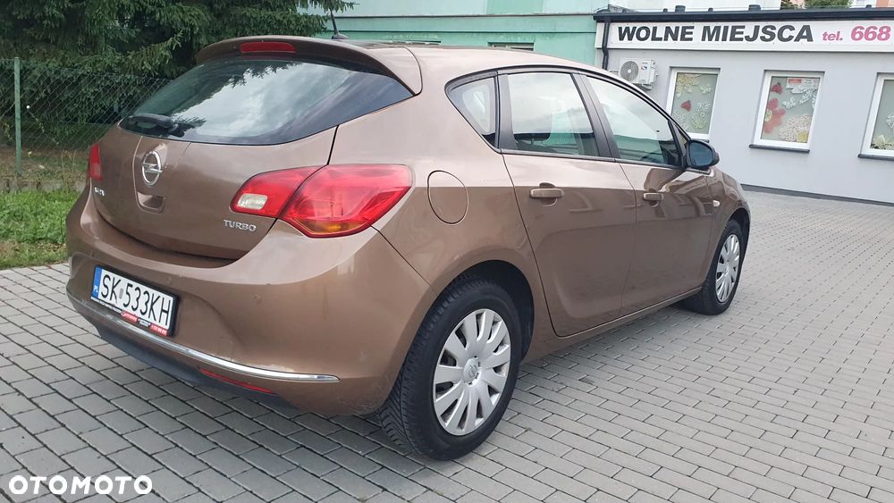 Opel Astra - 4
