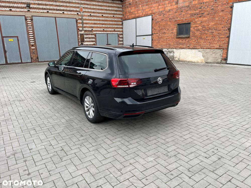 Volkswagen Passat - 3