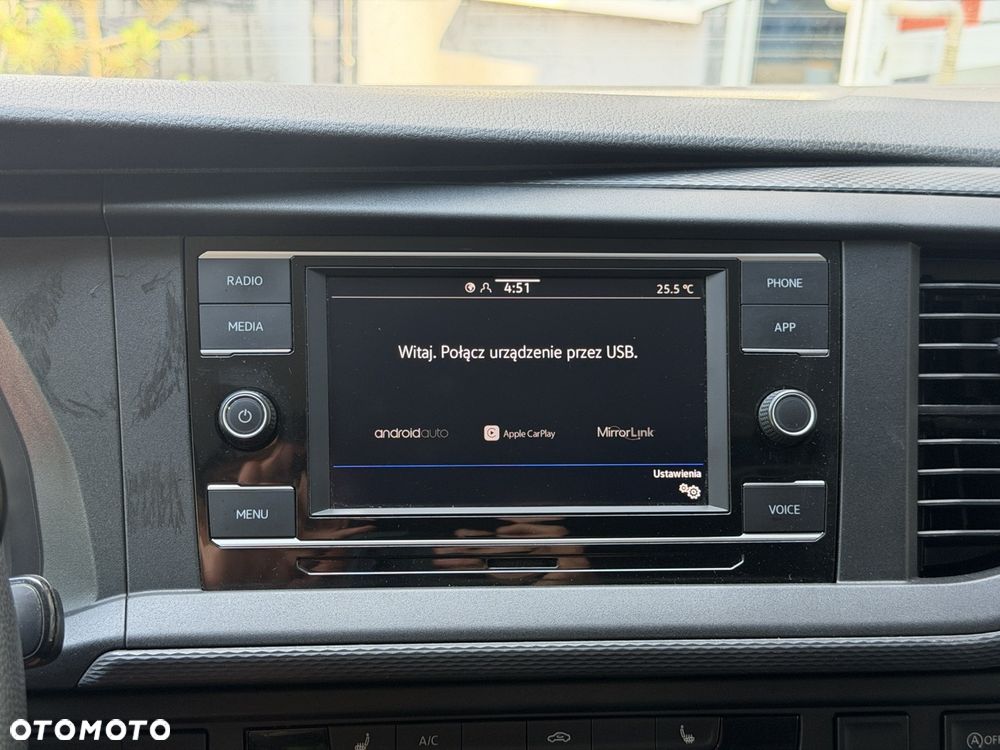 Volkswagen Transporter - 18