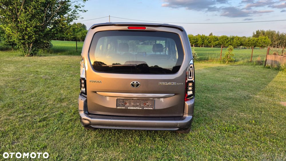 Toyota Proace City 1.2 D-4T Long 2,3t Active (bryg.) - 23