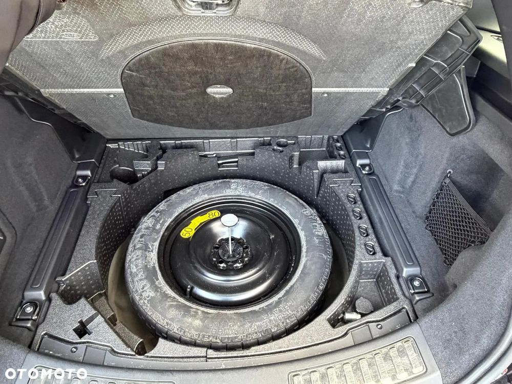 Land Rover Discovery Sport - 17