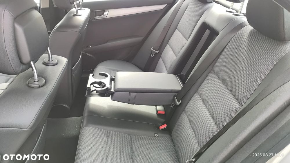 Mercedes-Benz Klasa C 180 Kompressor Automatik Avantgarde - 39