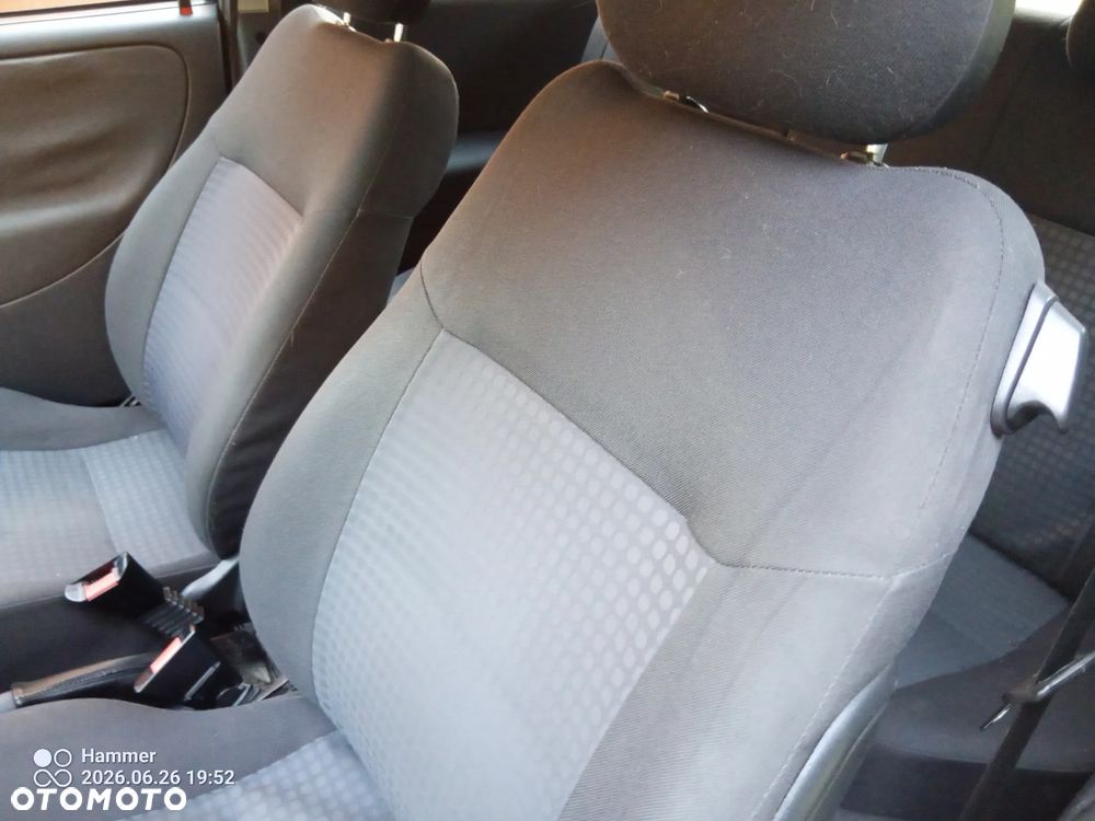 Opel Corsa - 11