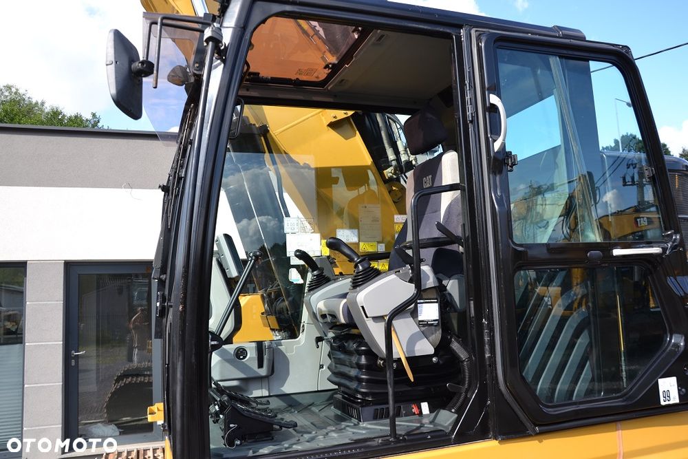 Caterpillar 325 FL - 19