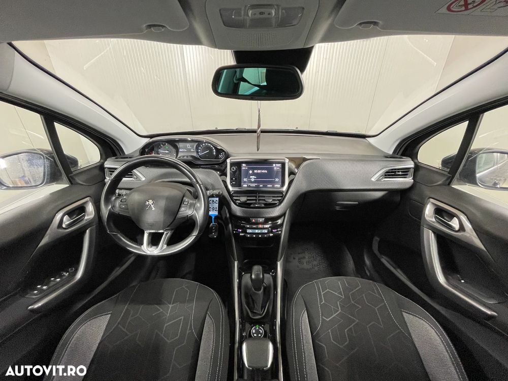 Peugeot 2008 1.5 BlueHDI FAP Allure - 7