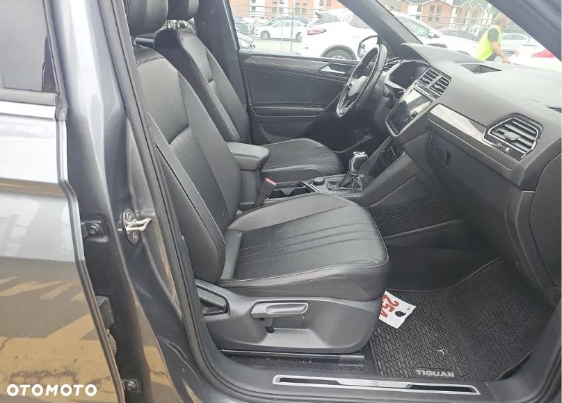 Volkswagen Tiguan - 8