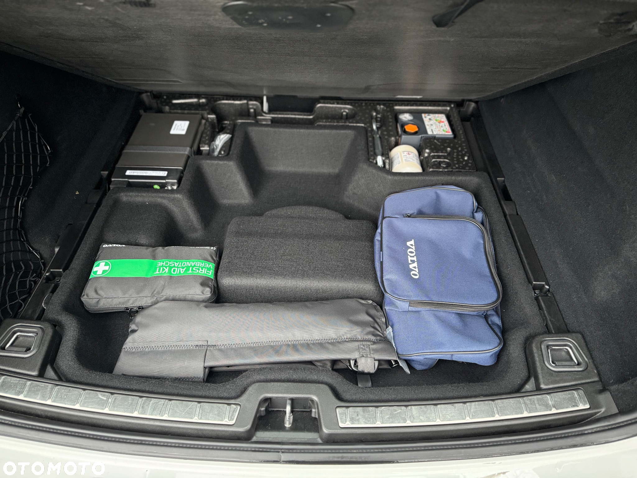Volvo XC 60 B4 B Momentum - 26