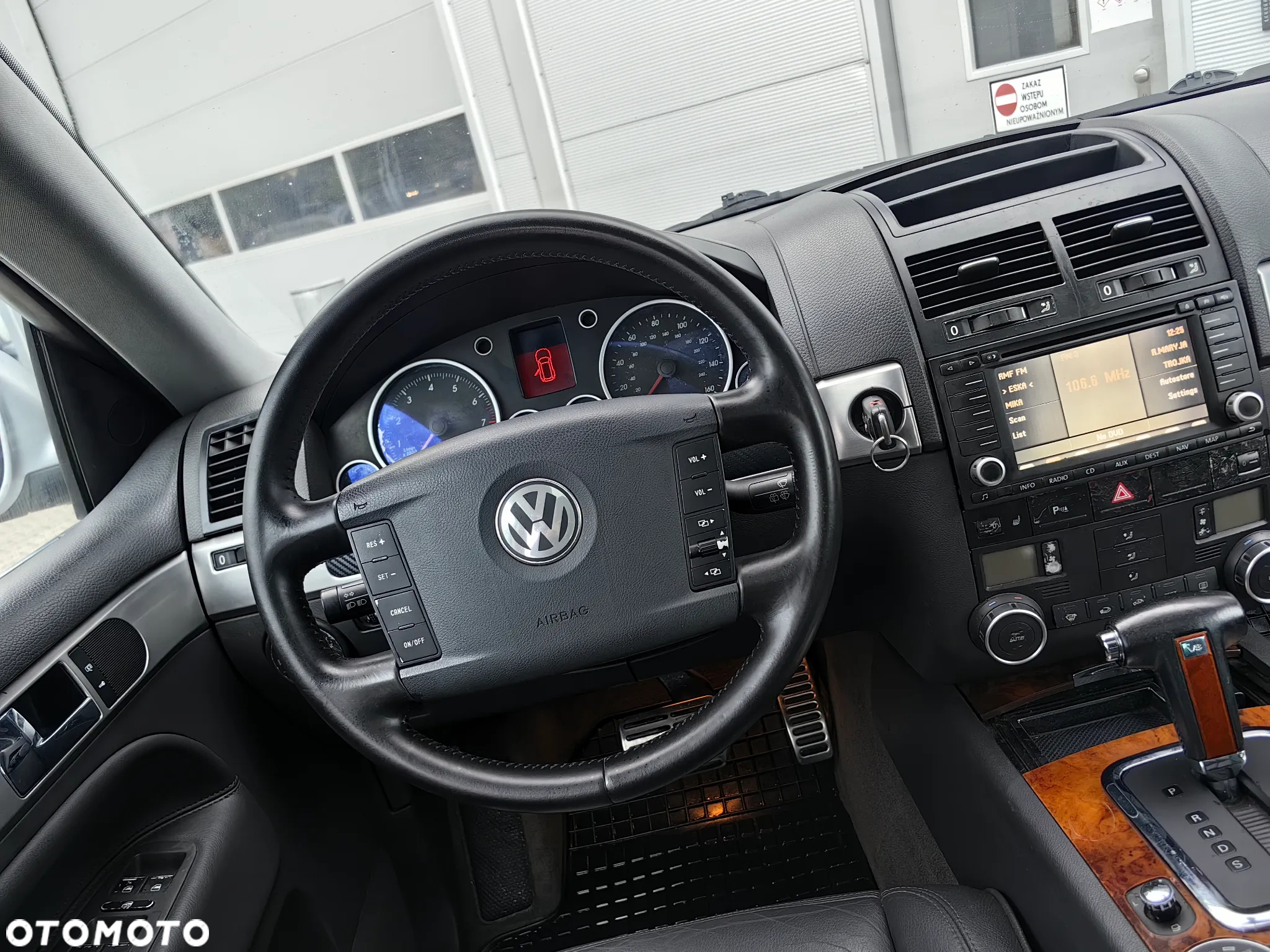 Volkswagen Touareg 4.2 V8 Automatik - 12