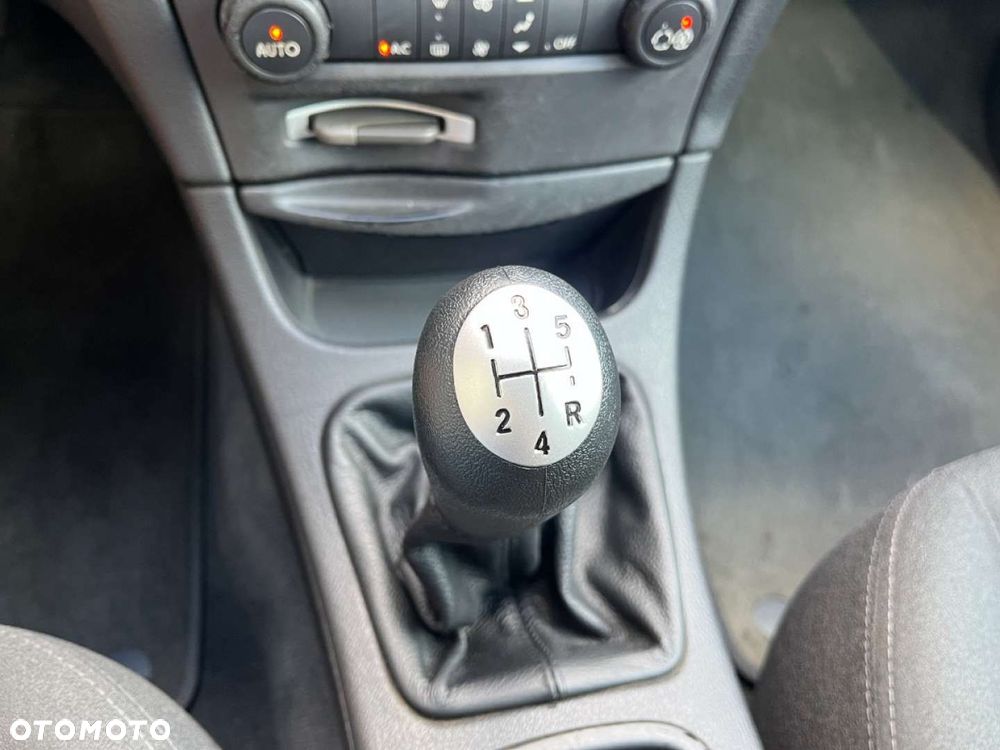 Renault Laguna Grandtour 1.6 16V Authentique - 12