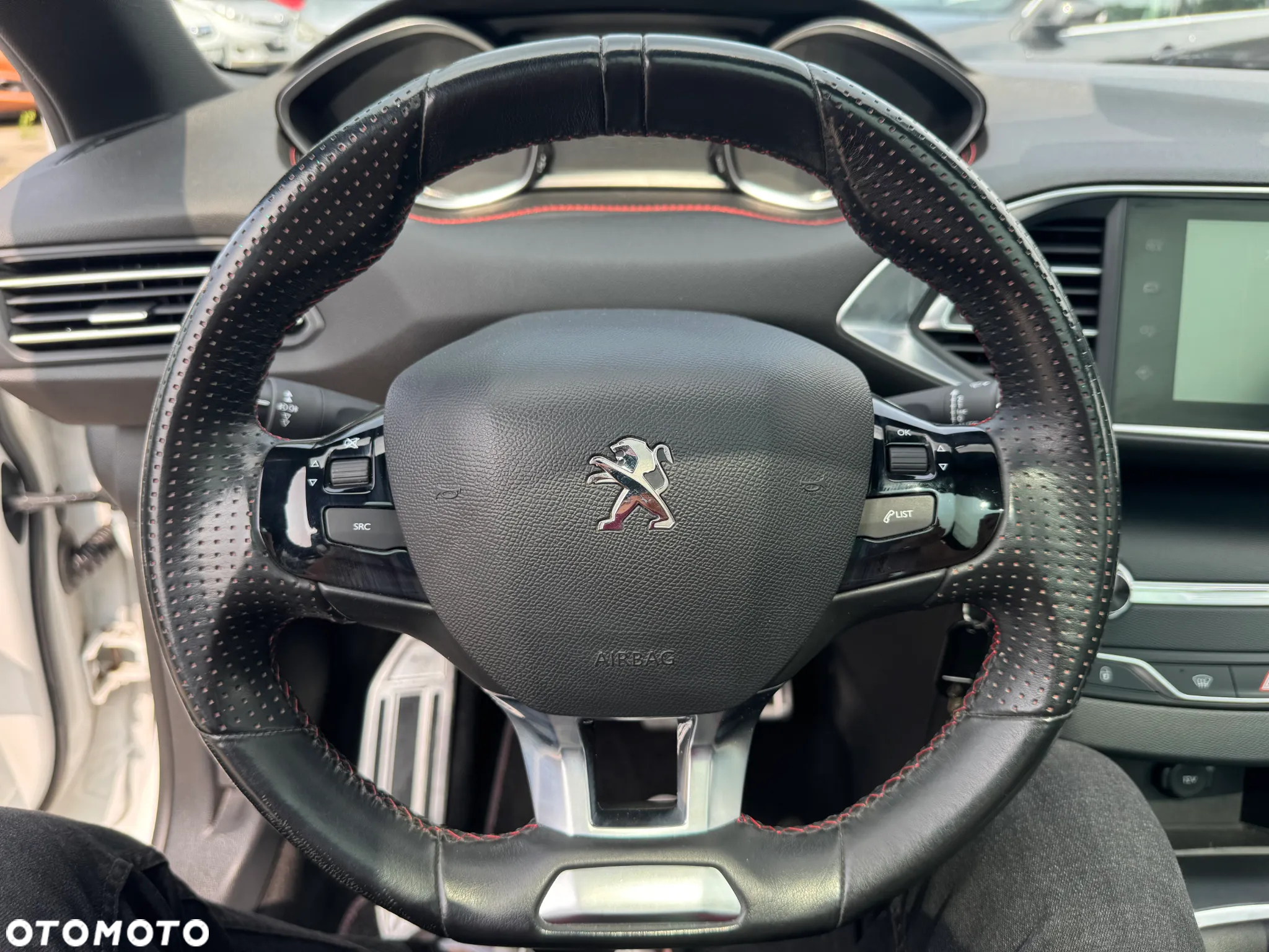 Peugeot 308 - 11