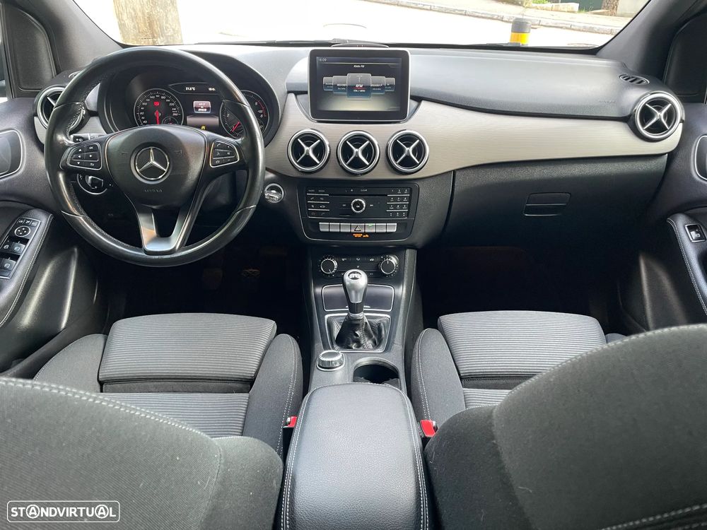Mercedes-Benz B 180 d Fleet Pack - 18