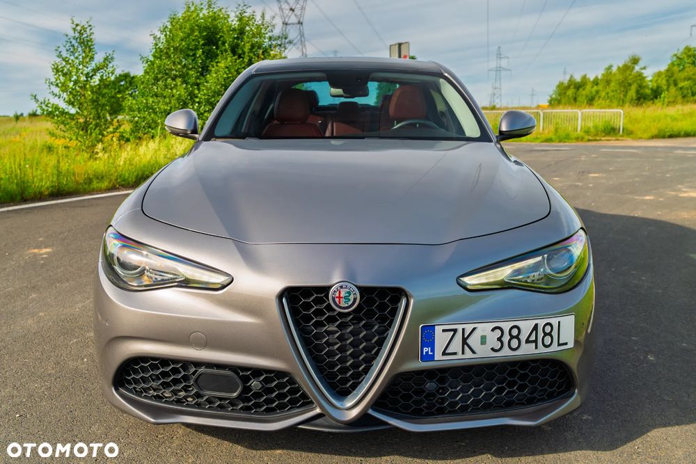 Alfa Romeo Giulia - 2