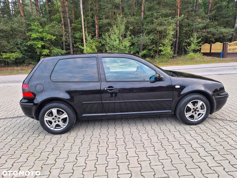 Volkswagen Golf 1.6 - 7
