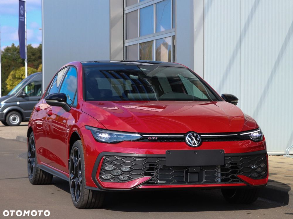 Volkswagen Golf - 6