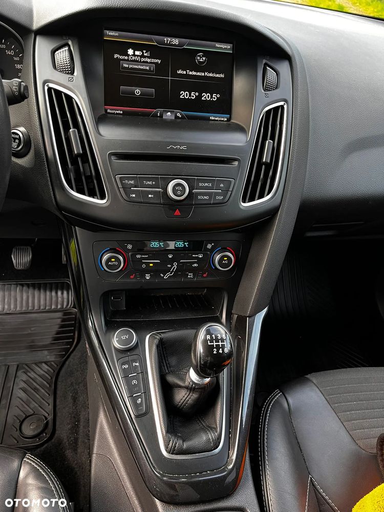 Ford Focus 1.0 EcoBoost Titanium ASS - 19