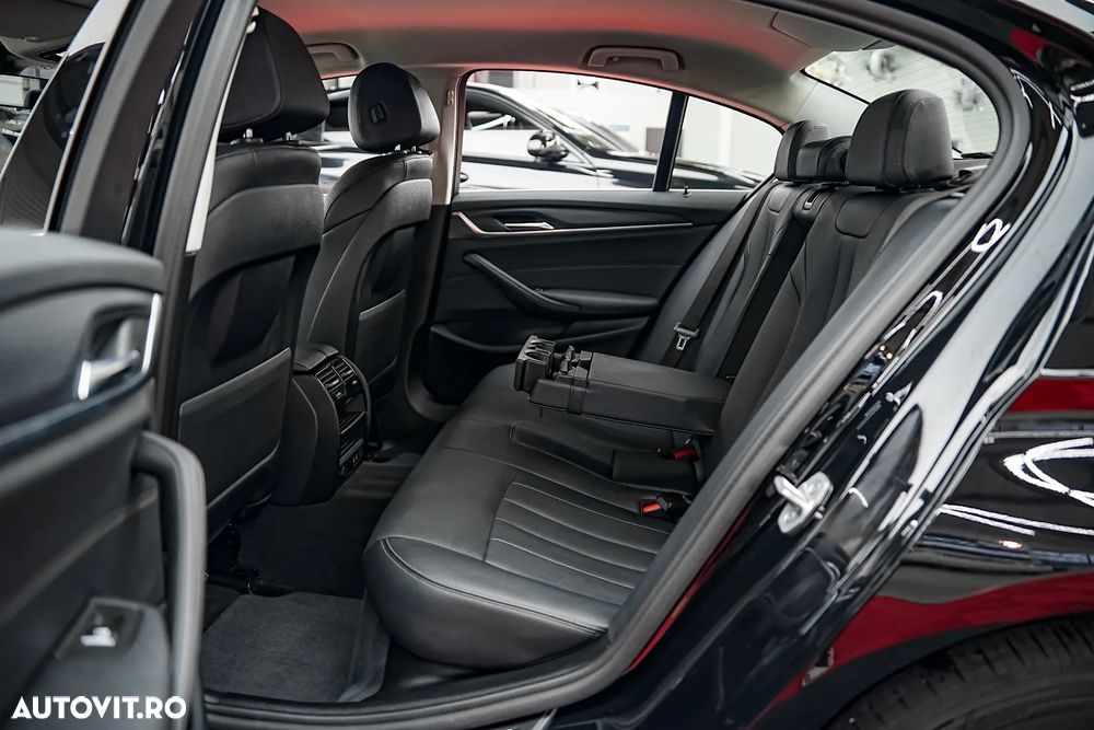 BMW Seria 5 530e Aut. - 6