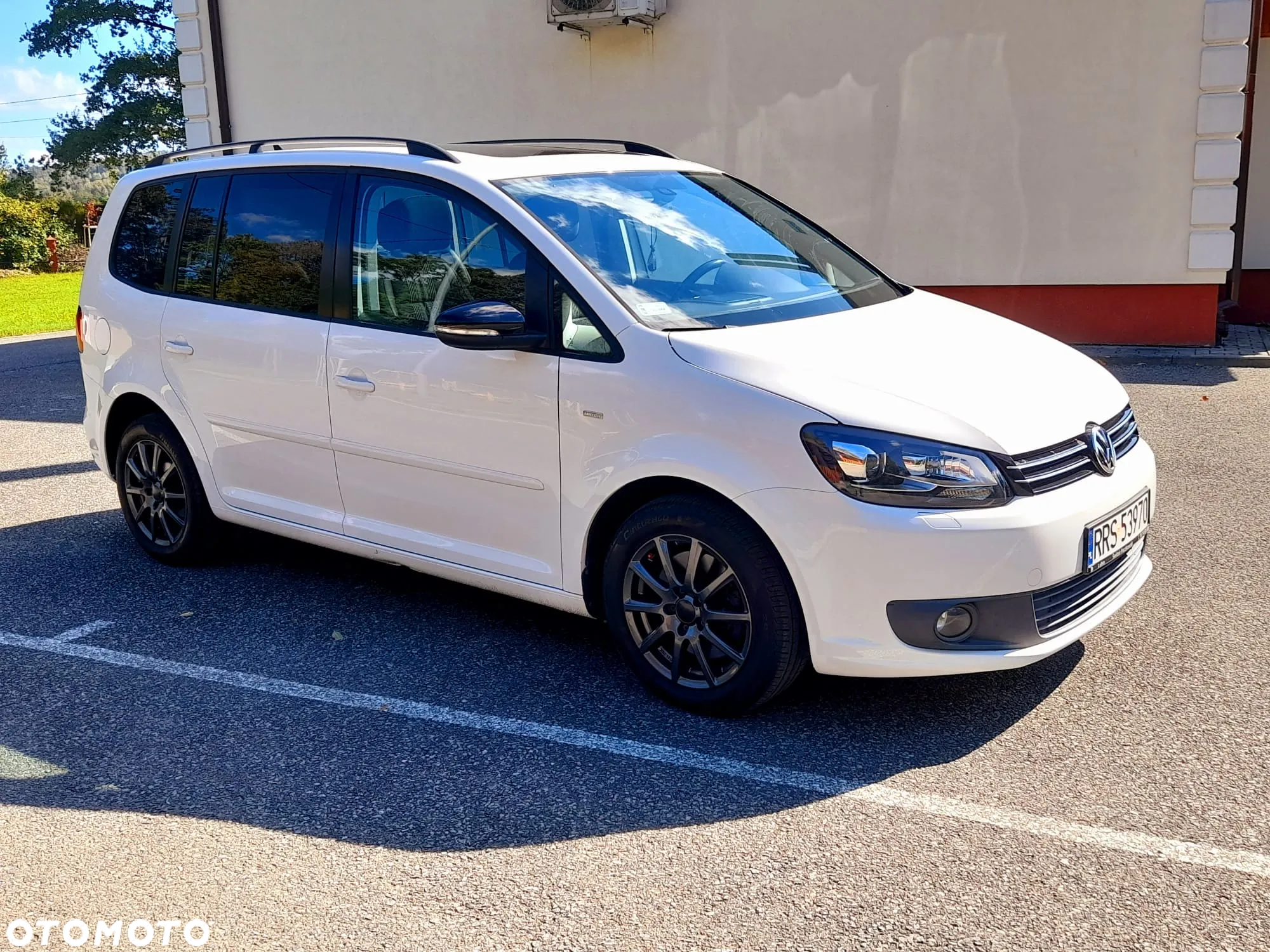 Volkswagen Touran 2.0 TDI DPF Highline - 17