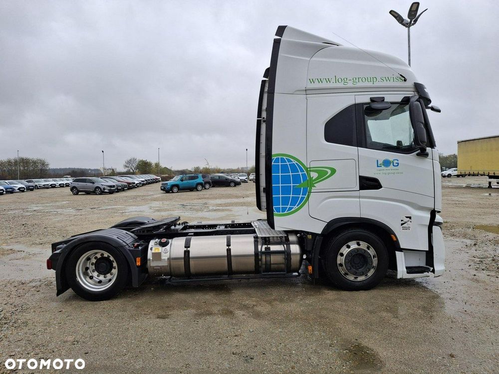 Iveco As 440 - 8