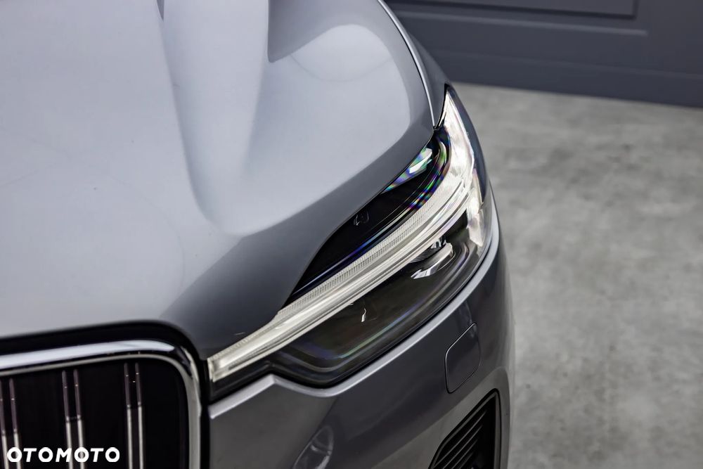 Volvo XC 60 T6 Plug-In Hybrid AWD Plus Bright - 28