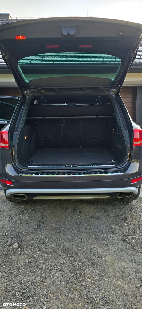 Volkswagen Touareg 3.0 V6 TDI BMT R-Style - 24