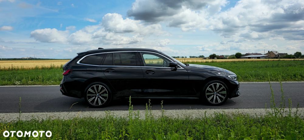 BMW Seria 3 320d xDrive M Sport sport - 4