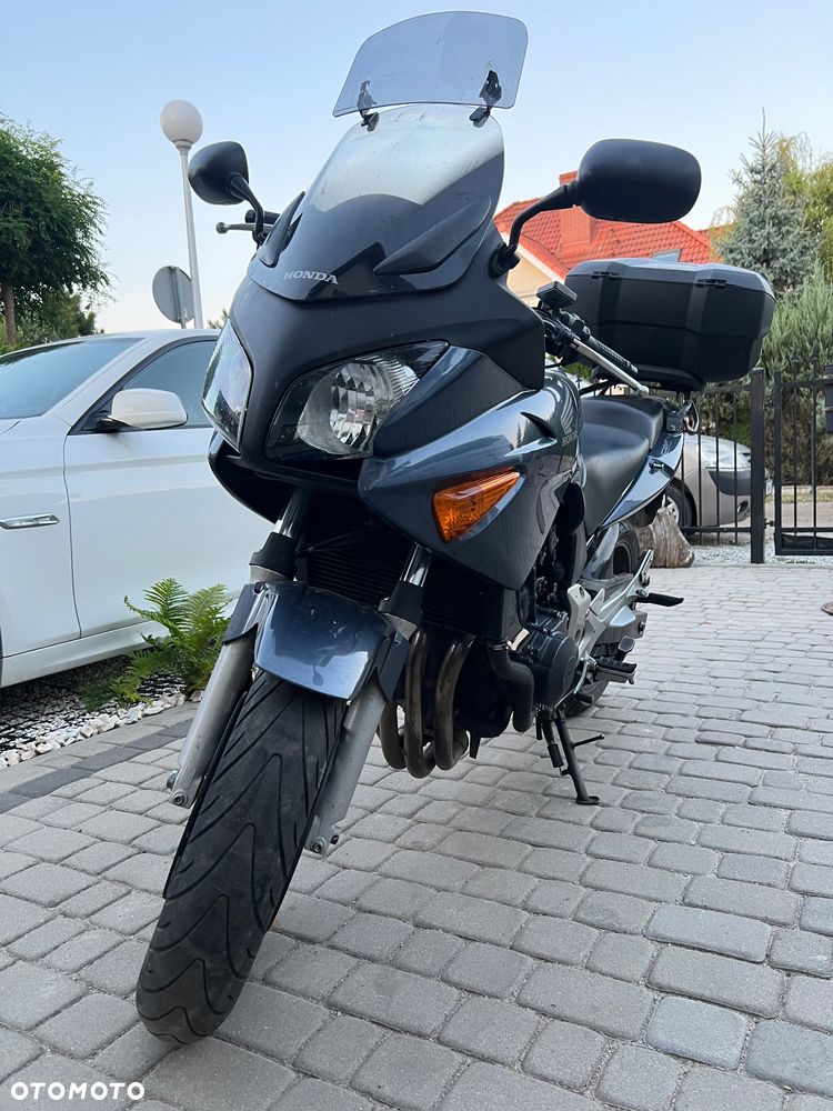 Honda CBF - 8