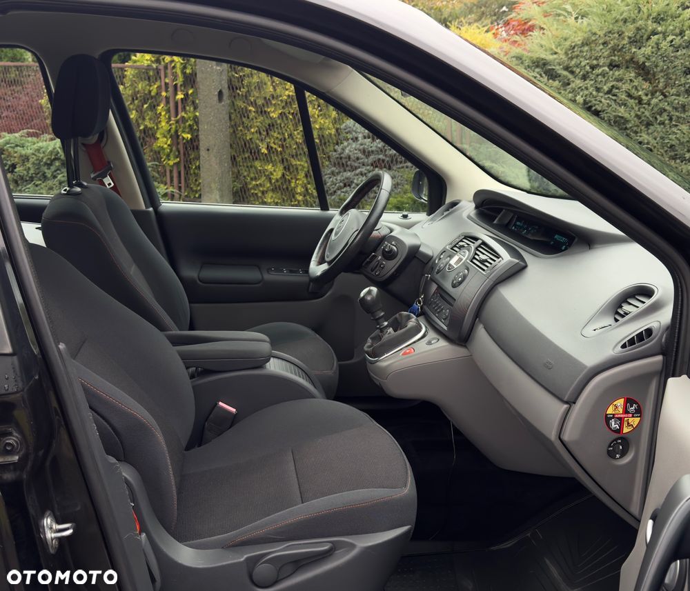 Renault Scenic Conquest - 16