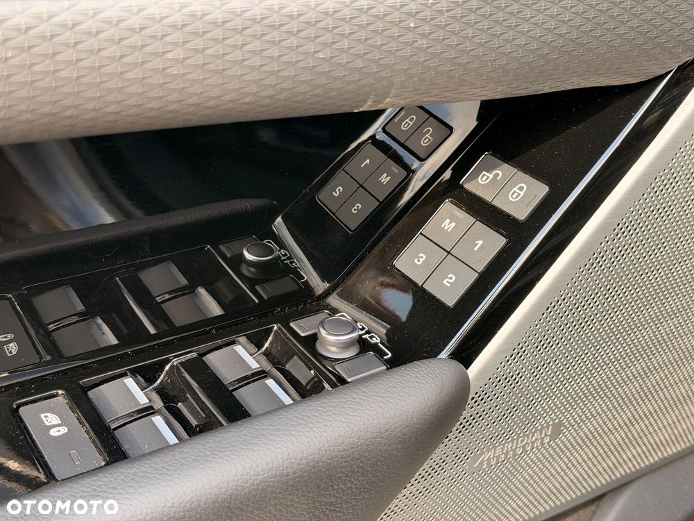 Land Rover Range Rover Velar 2.0 SD4 R-Dynamic SE - 16