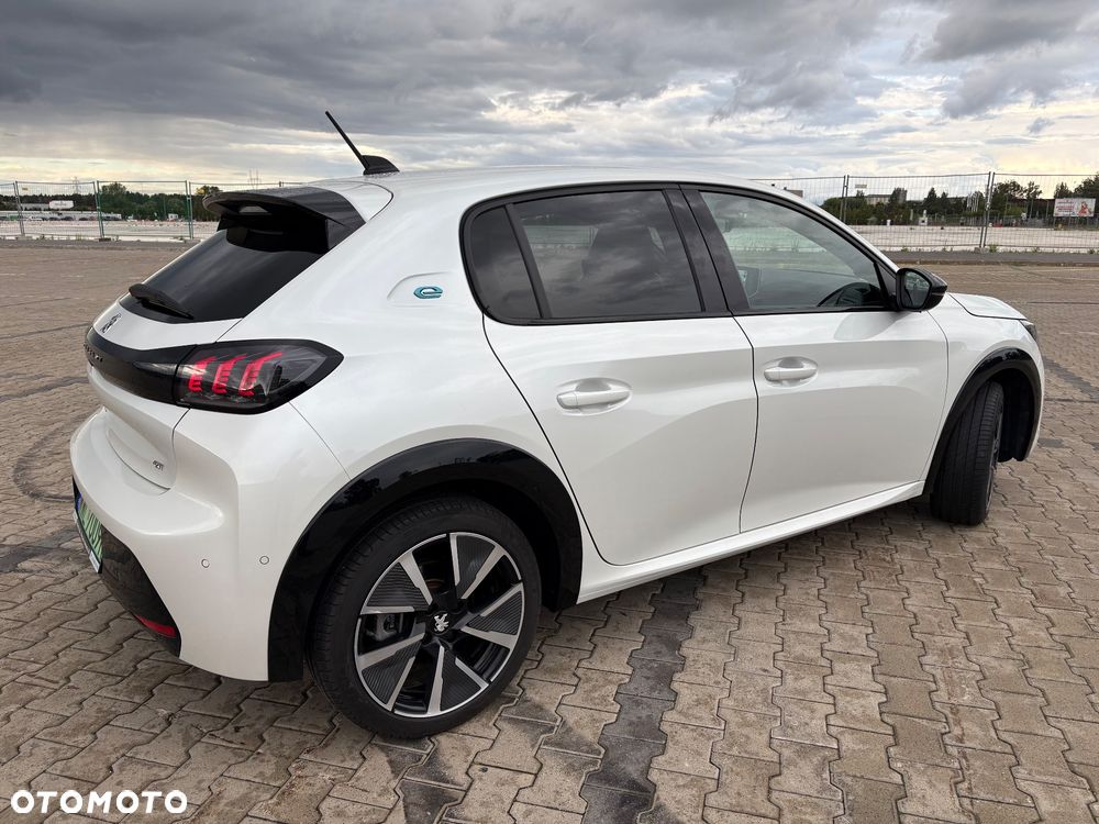 Peugeot 208 GT - 2