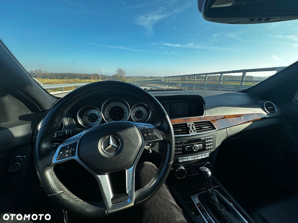 Mercedes-Benz Klasa C - 12