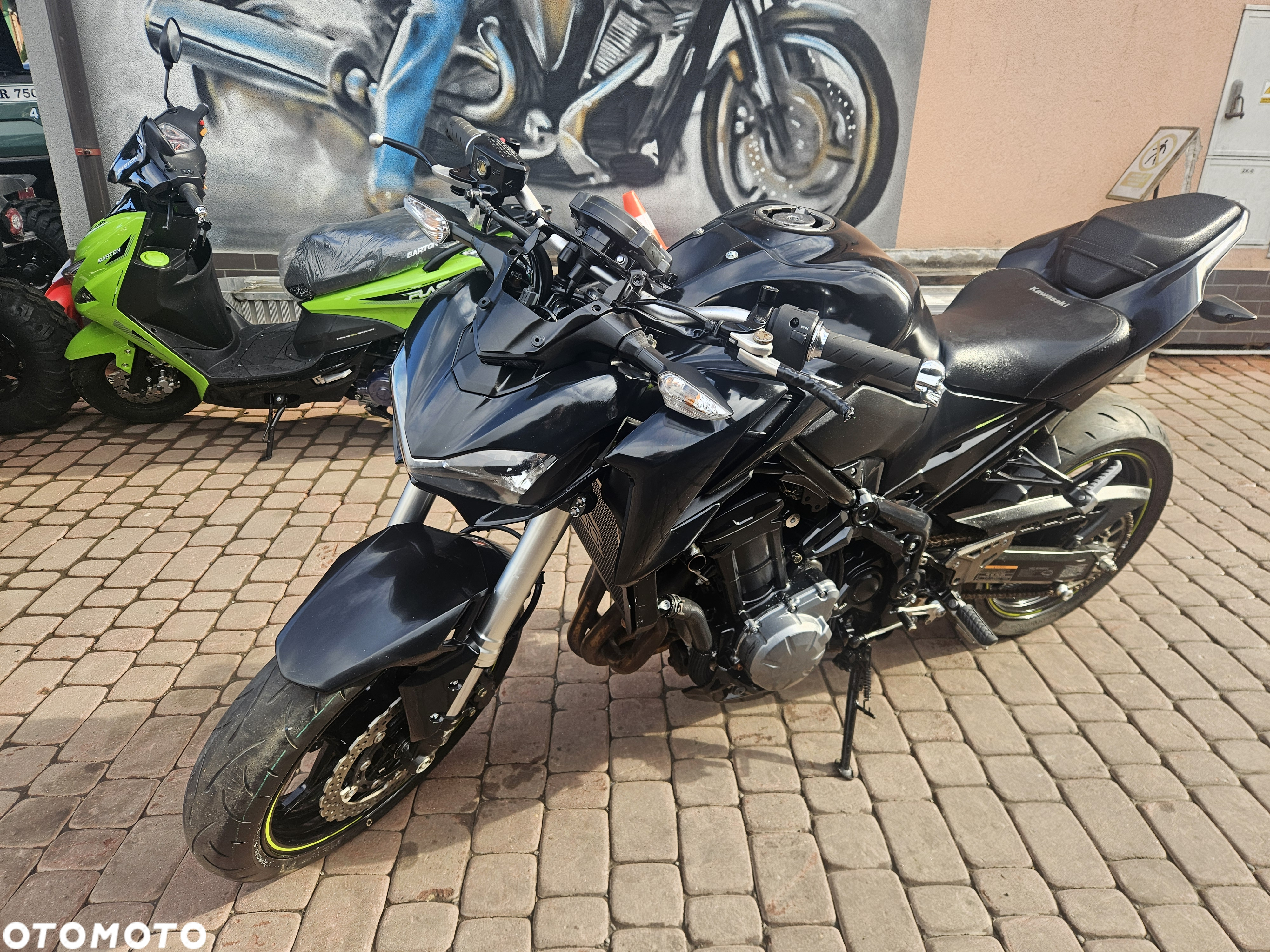 Kawasaki Z 900 - 6