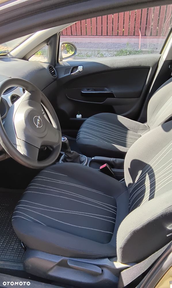 Opel Corsa - 6