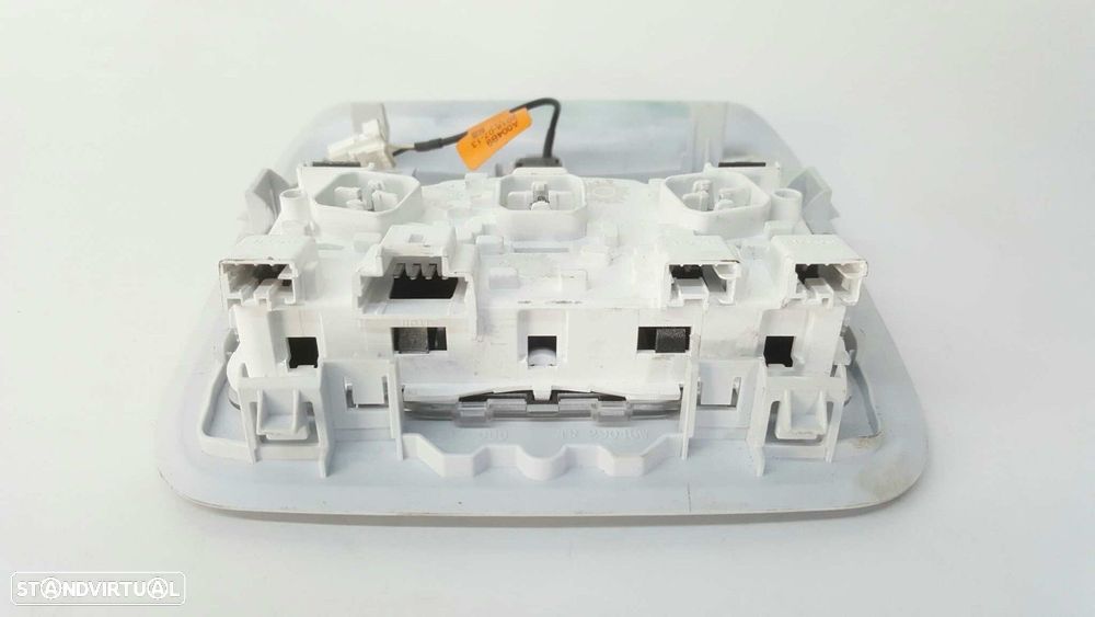 LUZ INTERIOR PEUGEOT 208 SIGNATURE - 2