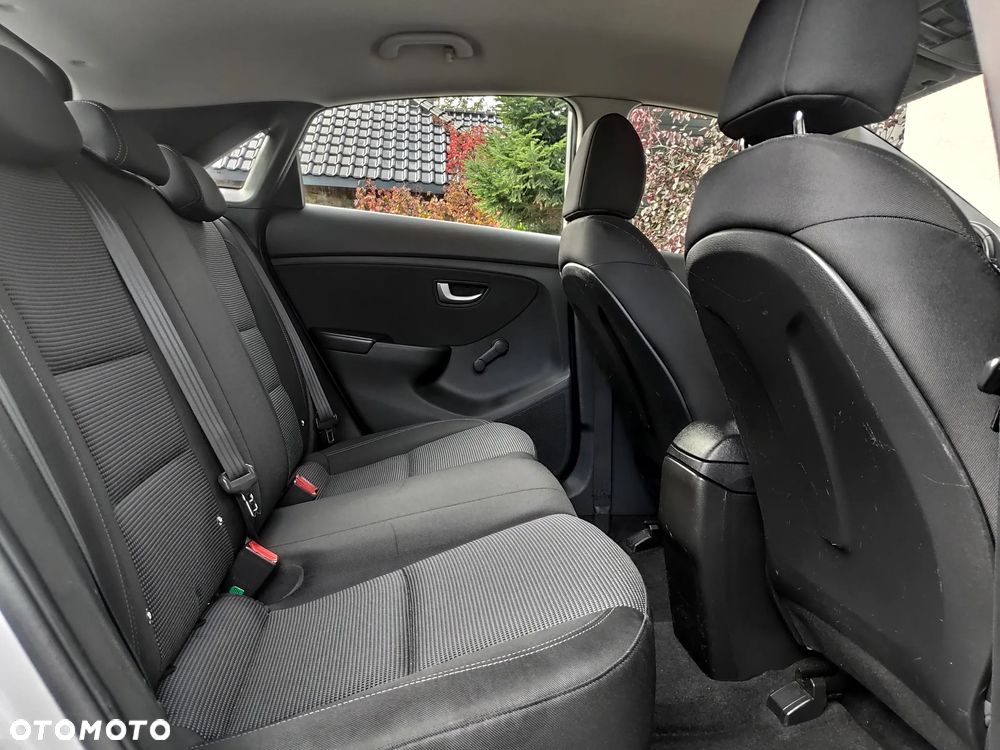 Hyundai i30 1.6 CRDI Select - 13