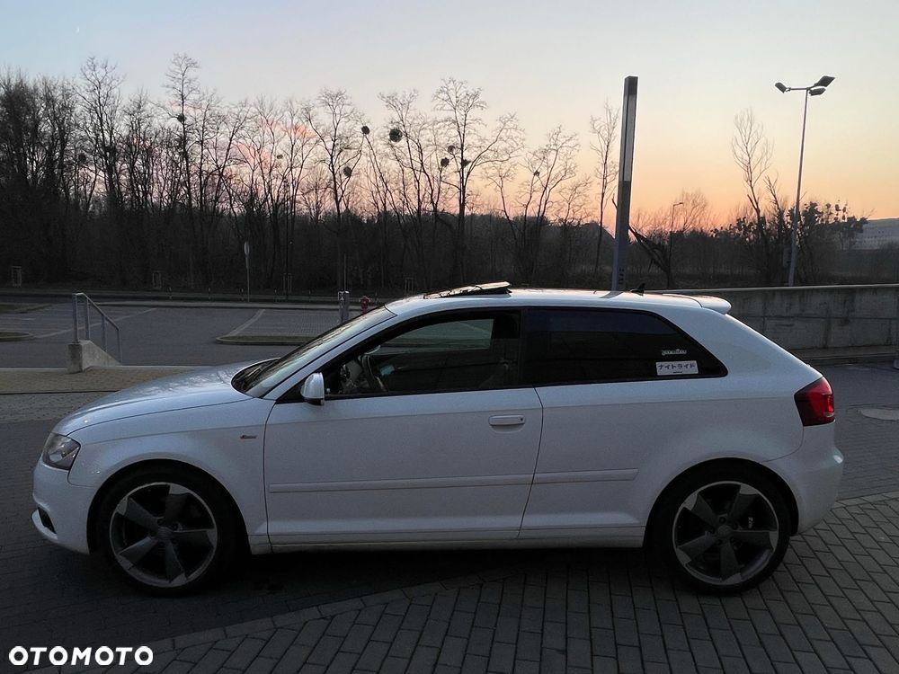 Audi A3 3-drzwiowe 2.0 TFSI Quattro Ambition S tronic - 3