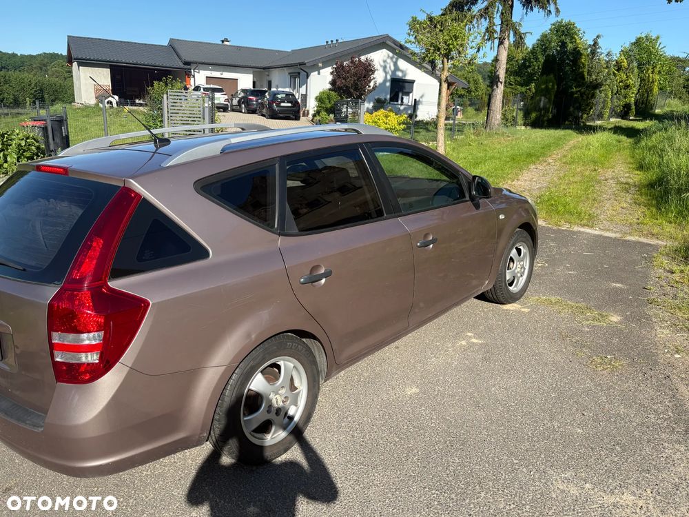 Kia Ceed 1.4 Comfort - 4