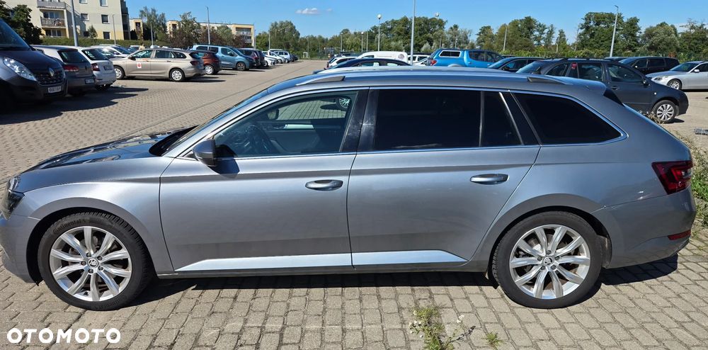 Skoda Superb 2.0 TDI 4x4 Style DSG - 6