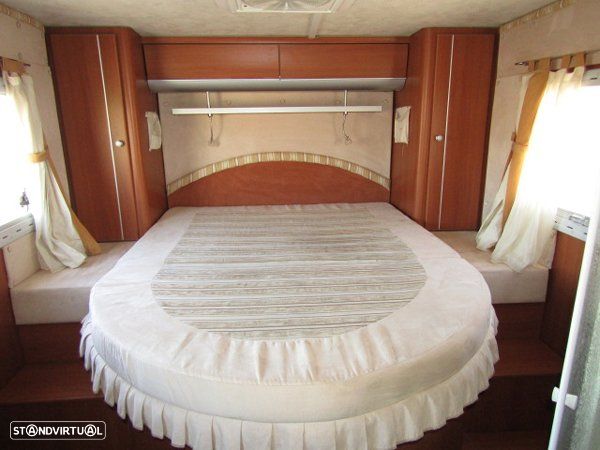 McLouis Tandy CAMA CENTRAL C/ EXTRAS - 25