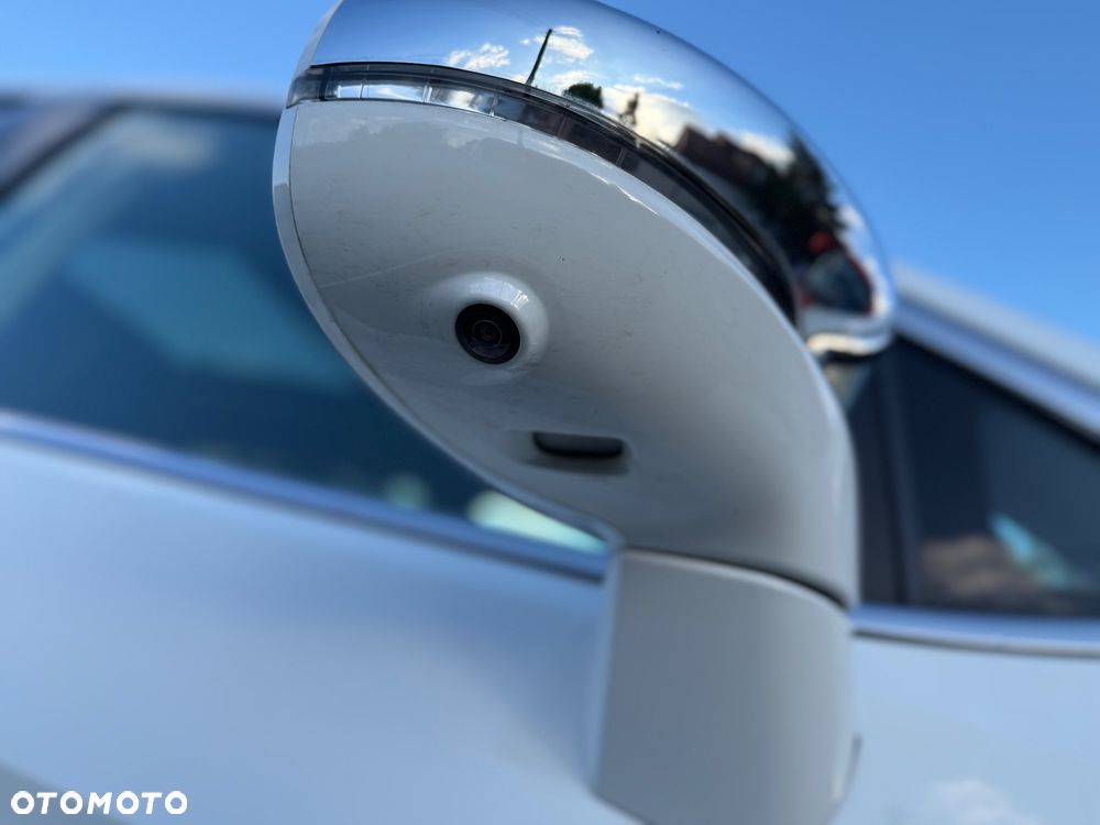 Chrysler Pacifica - 18