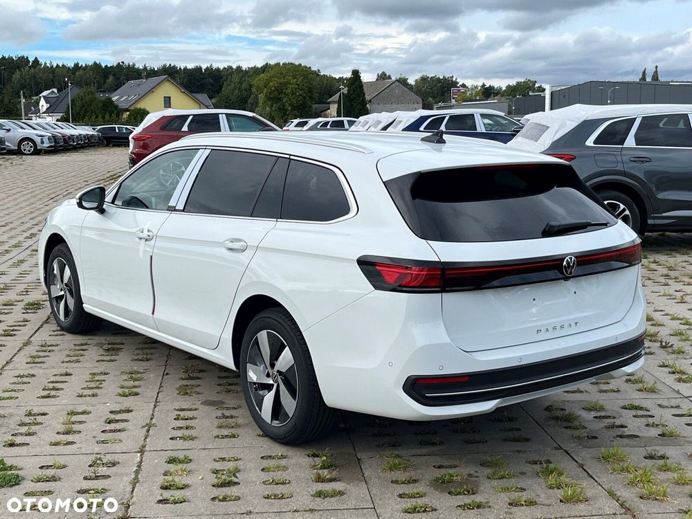 Volkswagen Passat Variant 2.0 TDI SCR Business Plus DSG - 5