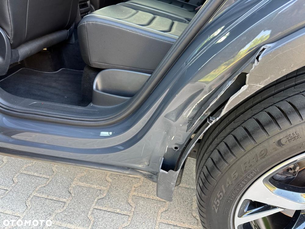 Volkswagen Tiguan 2.0 TDI SCR 4MotION DSG R-Line - 35