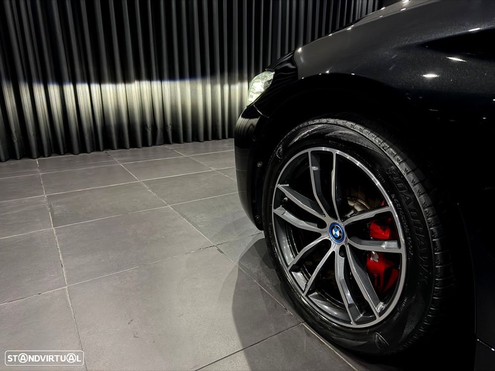 BMW 530 e Pack Desportivo M - 14