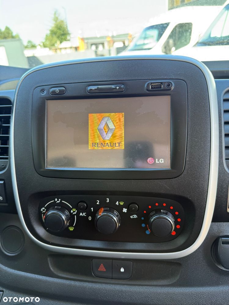 Renault Trafic - 23