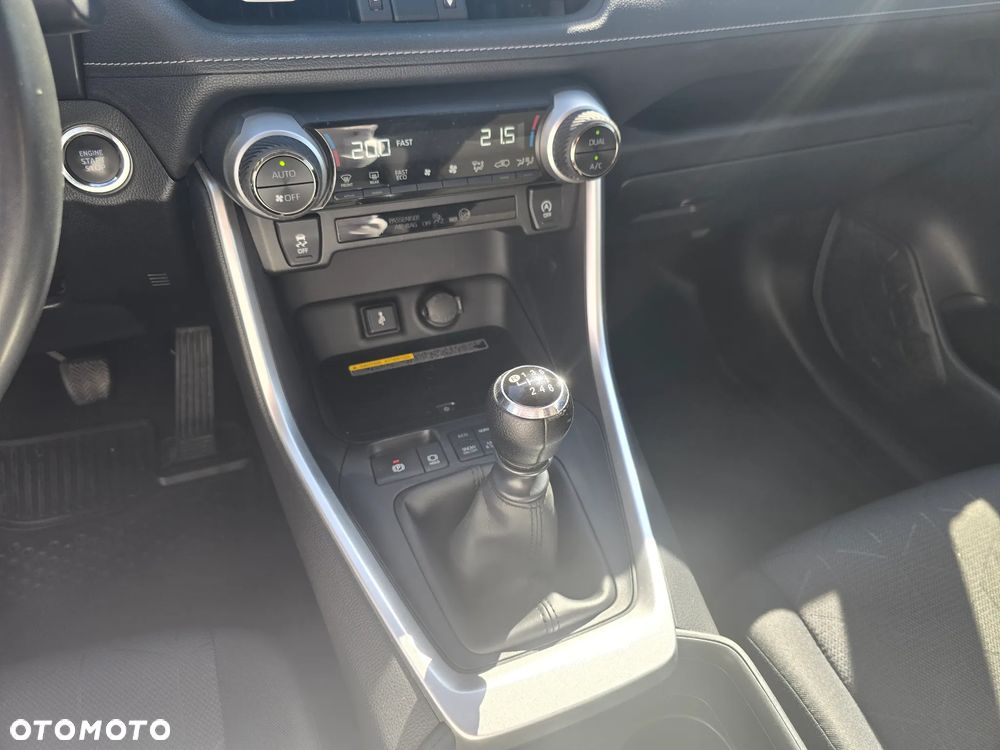 Toyota RAV4 2.0 Comfort 4x4 - 20