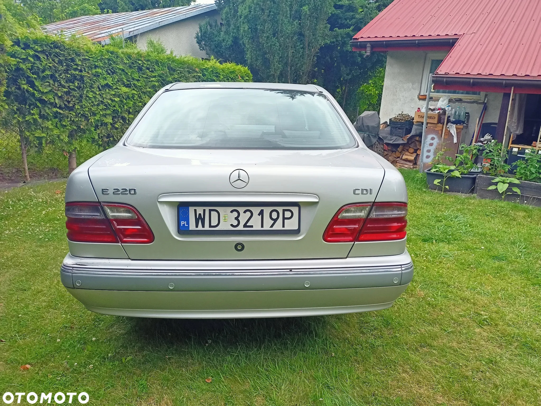 Mercedes-Benz Klasa E - 12