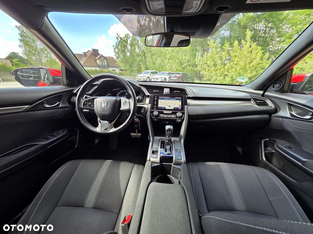 Honda Civic 1.0 i-VTEC Turbo CVT Elegance - 12