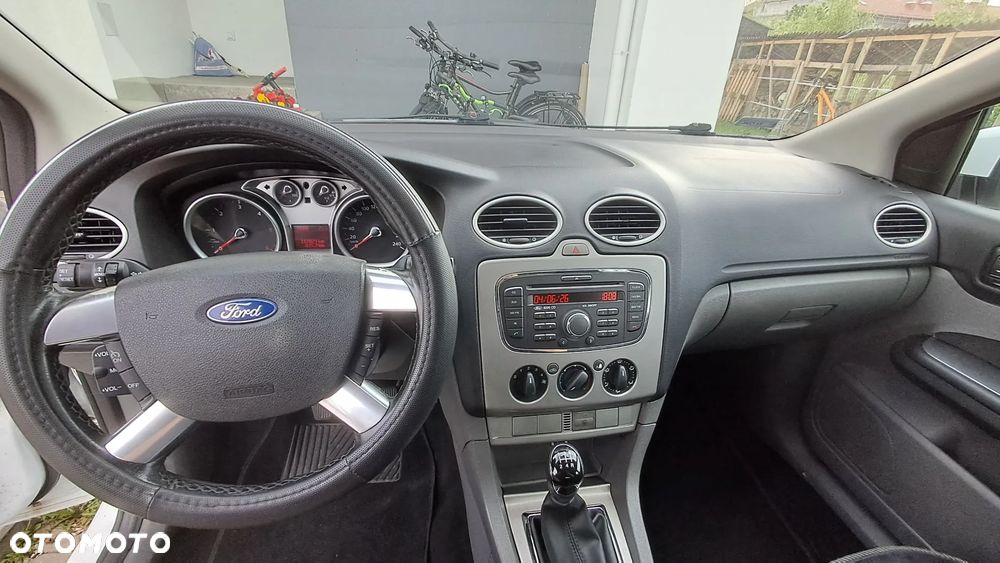 Ford Focus 1.6 TDCi Trend - 24